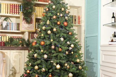 Artificial spruce christmas tree wholesale with cheap price (4)