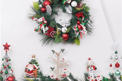 Hand made seasonal merry christmas wreath decoration (5)