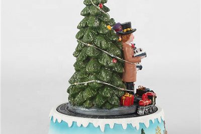 Nativity family scene polyresin christmas music box (3)