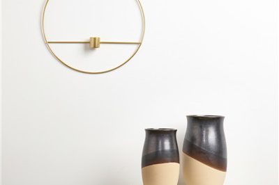 Unique wall mounted tealight candle iron round candle holders (2)