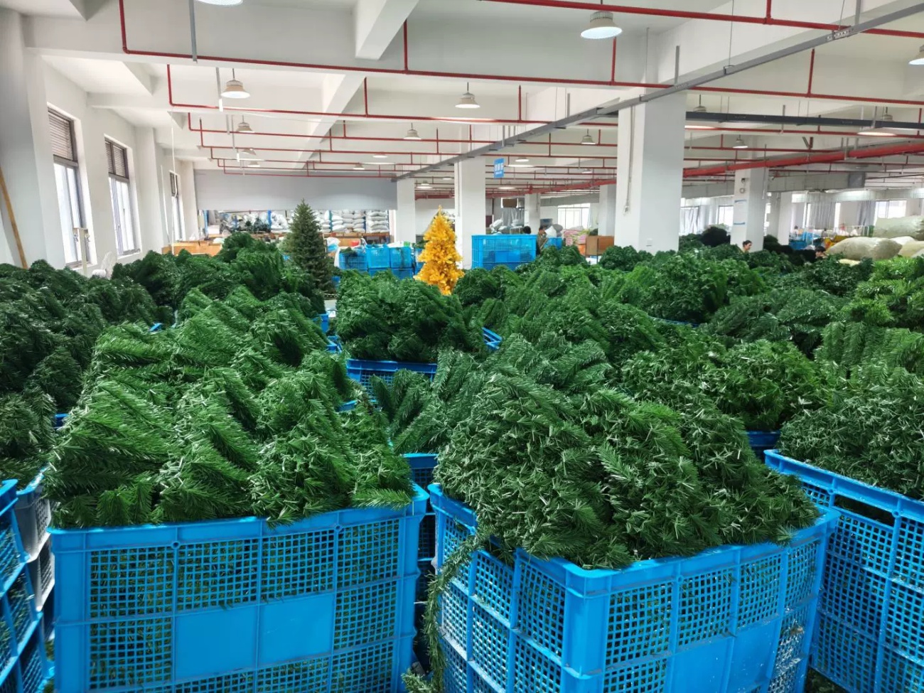 Artificial Pine Garland Material Storage